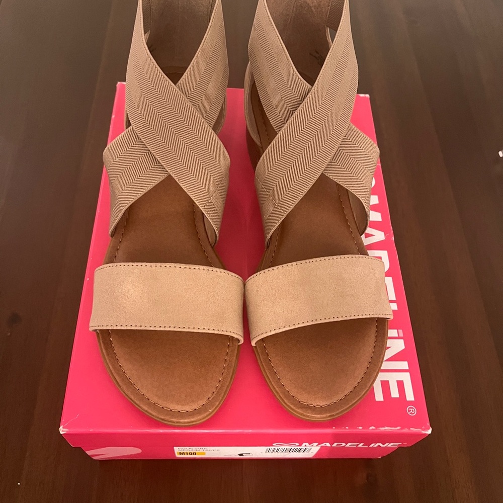 Madeline Women's Beige Crisscross Sandals